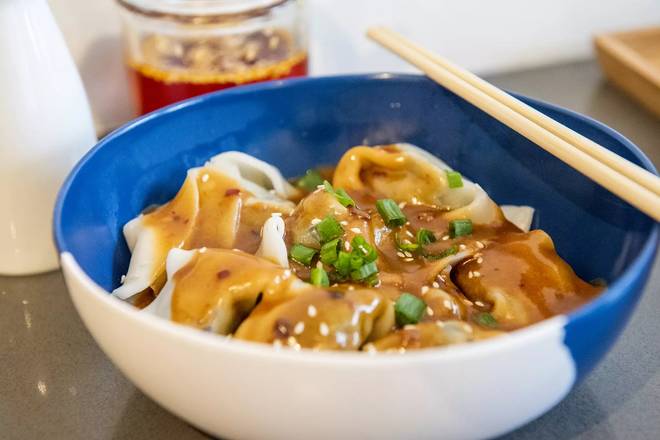Dumpling à la Vapeur avec Beurre D’arachides  抄手 #10